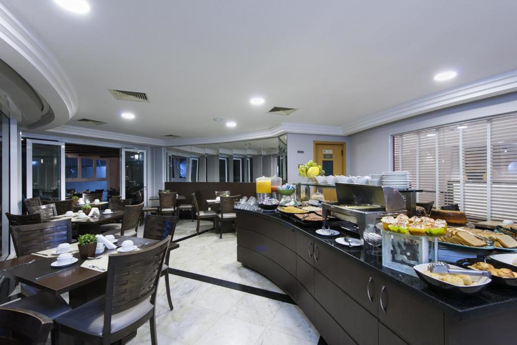 Flat Na Avenida Sabia-Moema Apartment São Paulo Luaran gambar